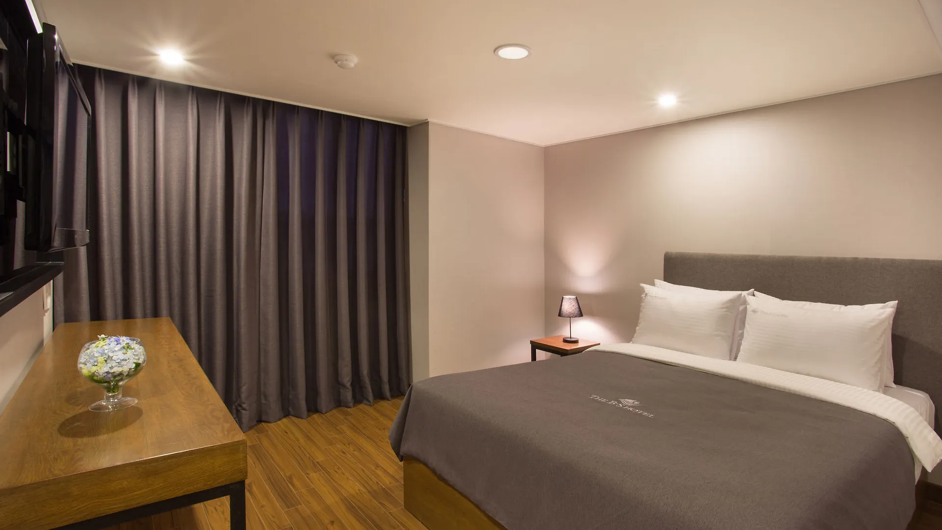 The Bs Hotel Busan